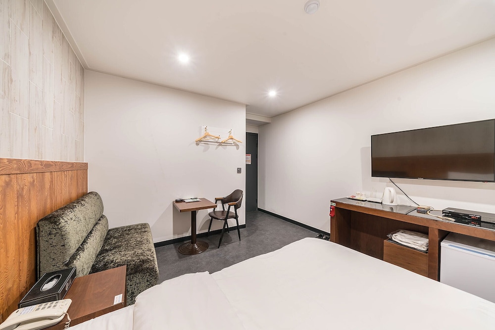 Standard Double Room photo 2