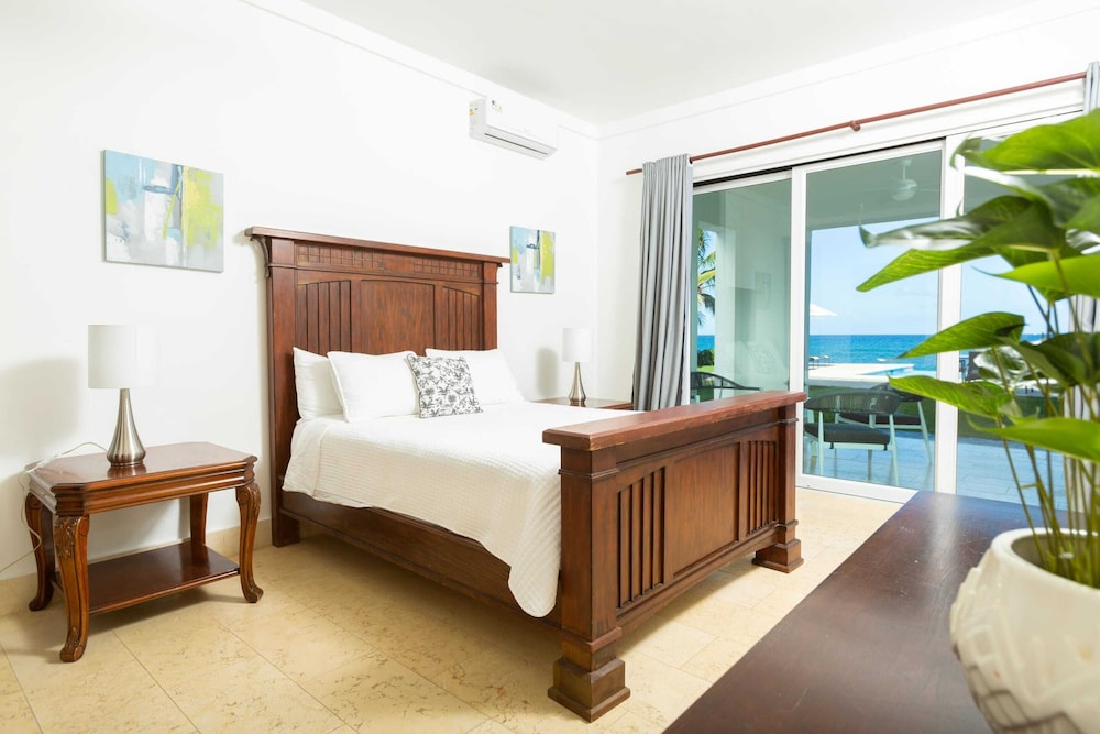 Premier Condo, 3 Bedrooms, Sea View