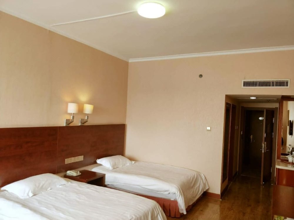Classic Double Or Twin Room photo 2