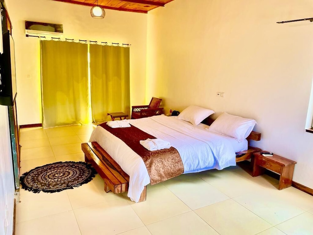 Comfort Suite, Multiple Beds, Non Smoking, Lake View photo 3