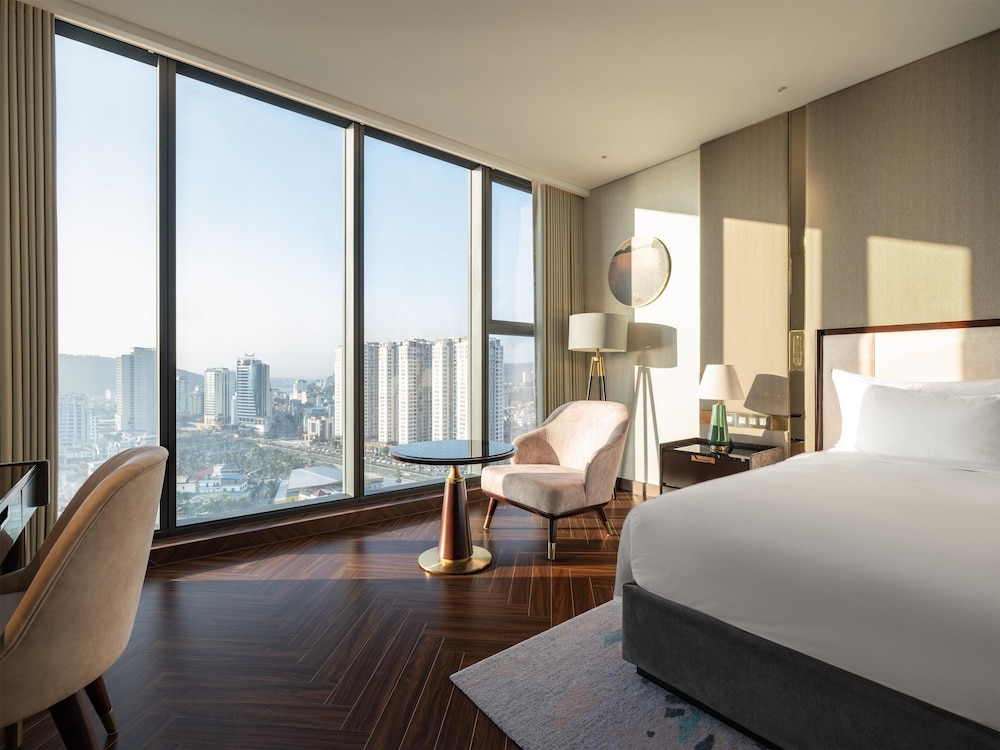 Deluxe Room, Lake View - Photo 3