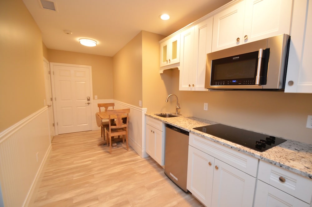 Luxury Suite, 1 Bedroom, Kitchenette, Beachfront photo 3