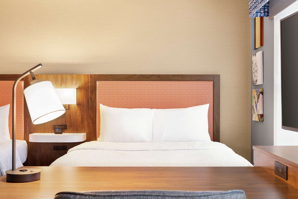 Two Queen Bed Studio Suite with Sofa Bed - Photo 6