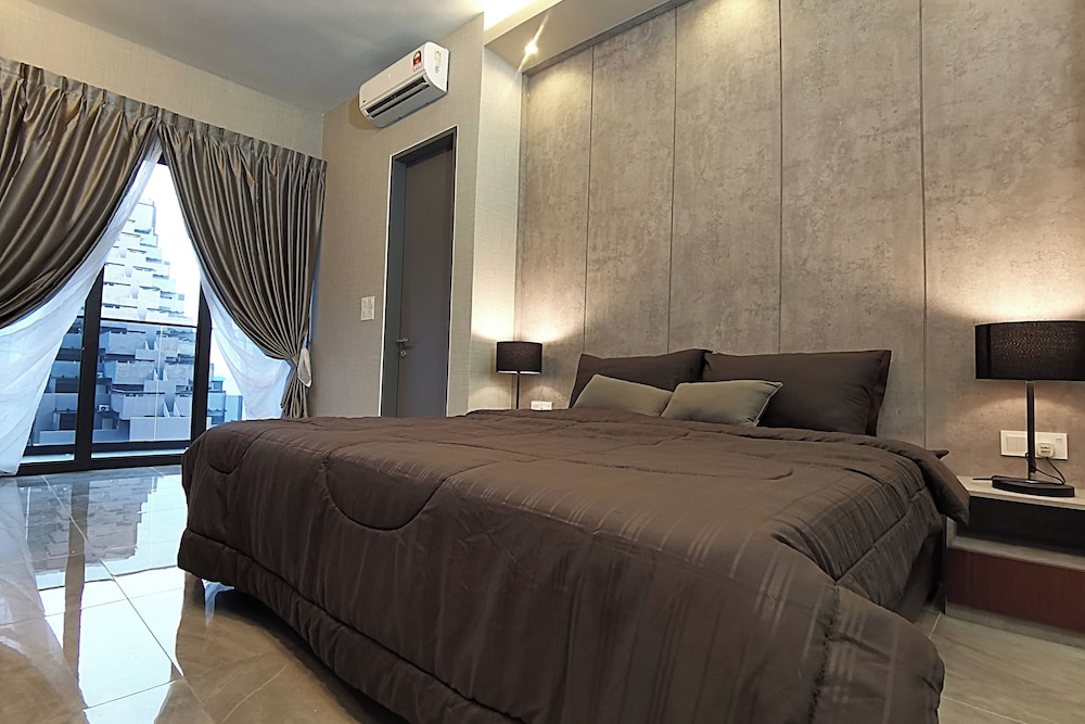 Premium Studio, 1 King Bed, Bathtub