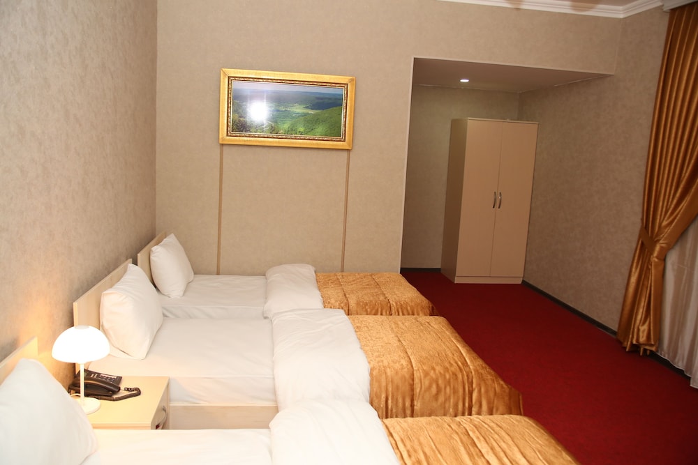 Economy Triple Room