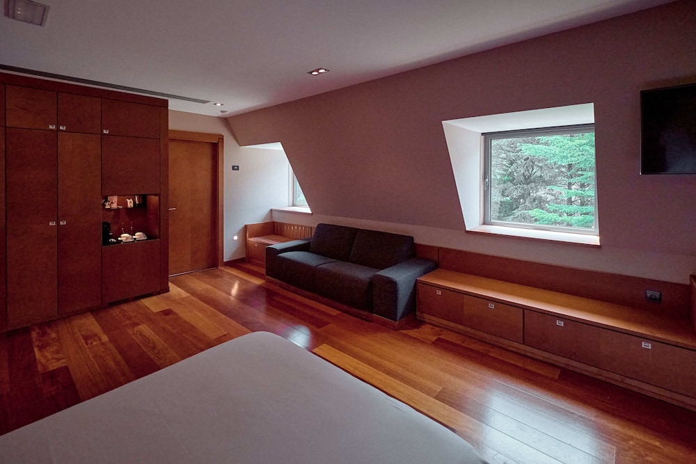 Traditional Suite (2 Adults) photo 2