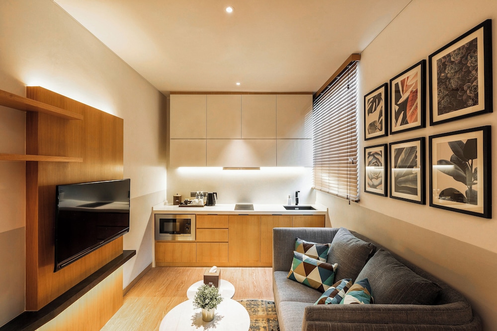 Deluxe Apartment, 2 Bedrooms - Photo 3