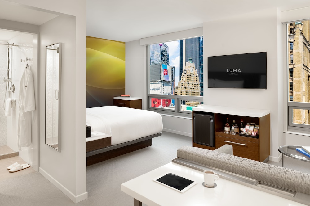 Suite, 1 King Bed