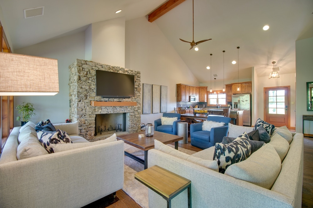 House (4 Bedrooms) photo 1