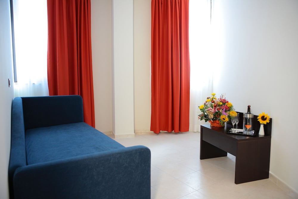 Junior Quadruple Room, 2 Bedrooms, Ensuite