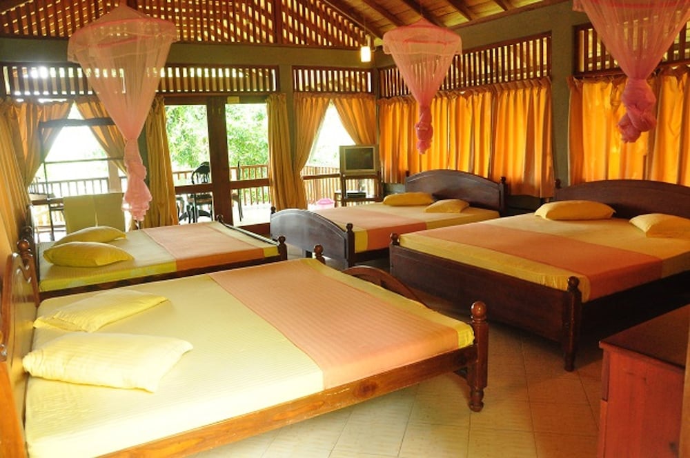 Villa photo 2