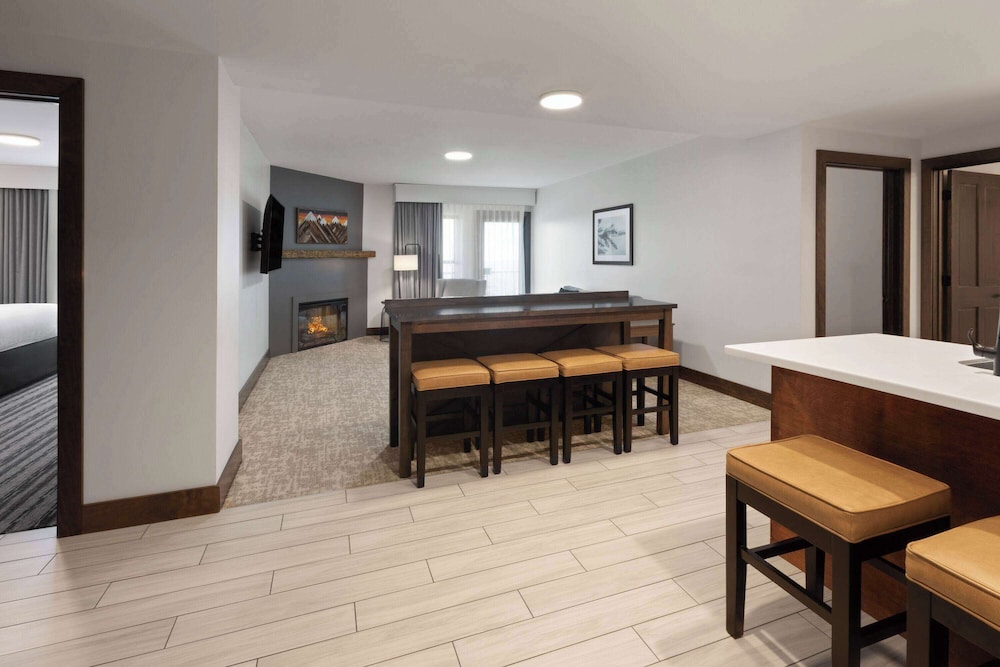 Suite, Multiple Beds, Non Smoking (Lodge, Sunset View) - Photo 1
