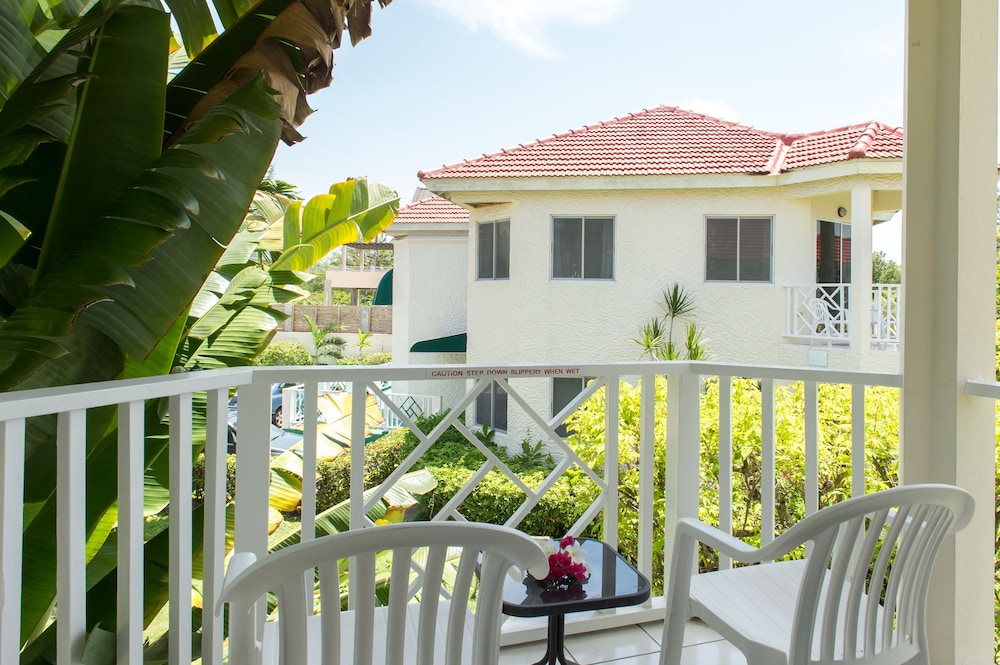 Comfort Apartment, 1 Bedroom, Balcony (Second floor) photo 2