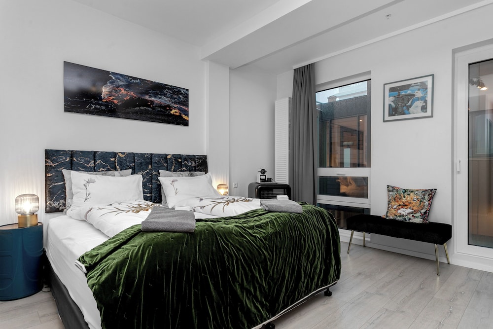 Superior Double Room, Balcony - Photo 15
