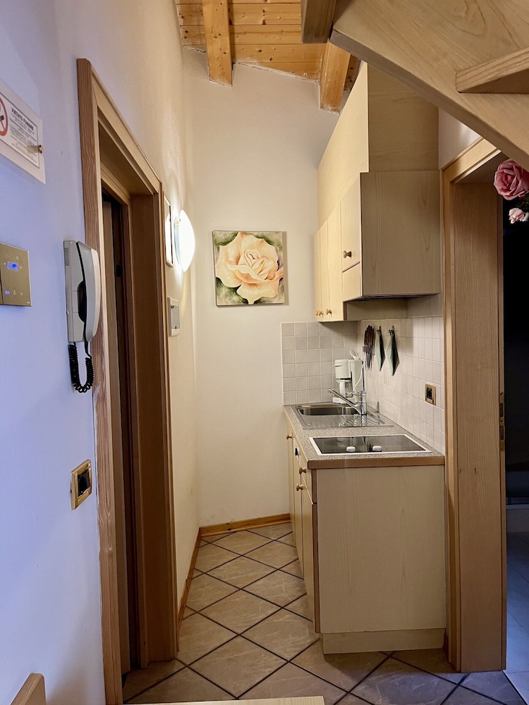 Gallery Double Room, 1 Bedroom (Julia) photo 2
