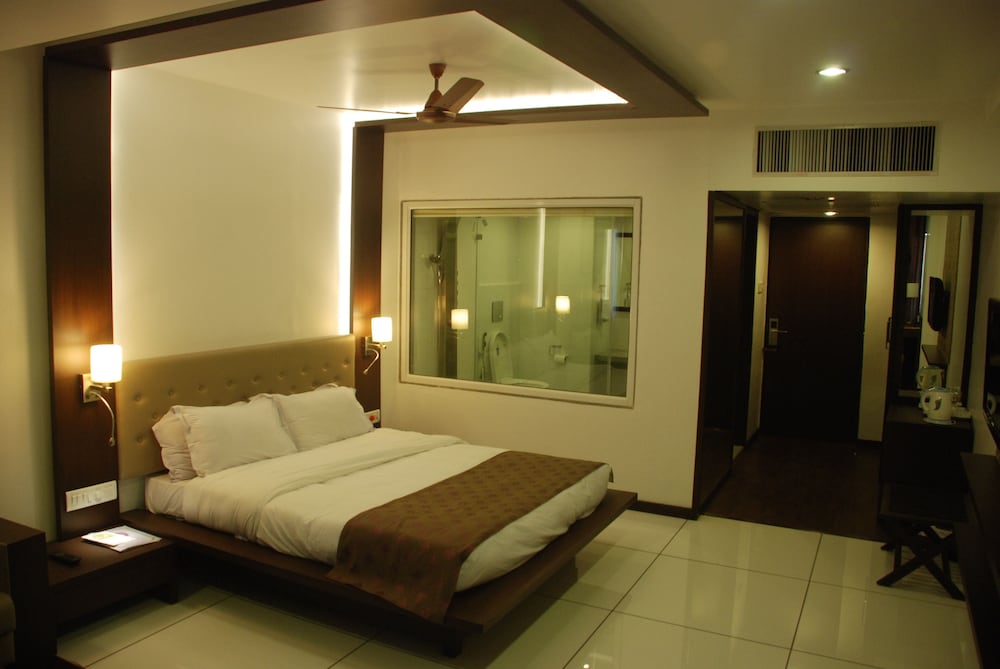 Club Room photo 2