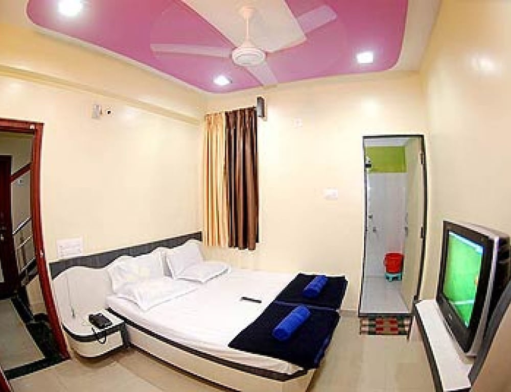 Deluxe Double Room, 1 Double Bed photo 3