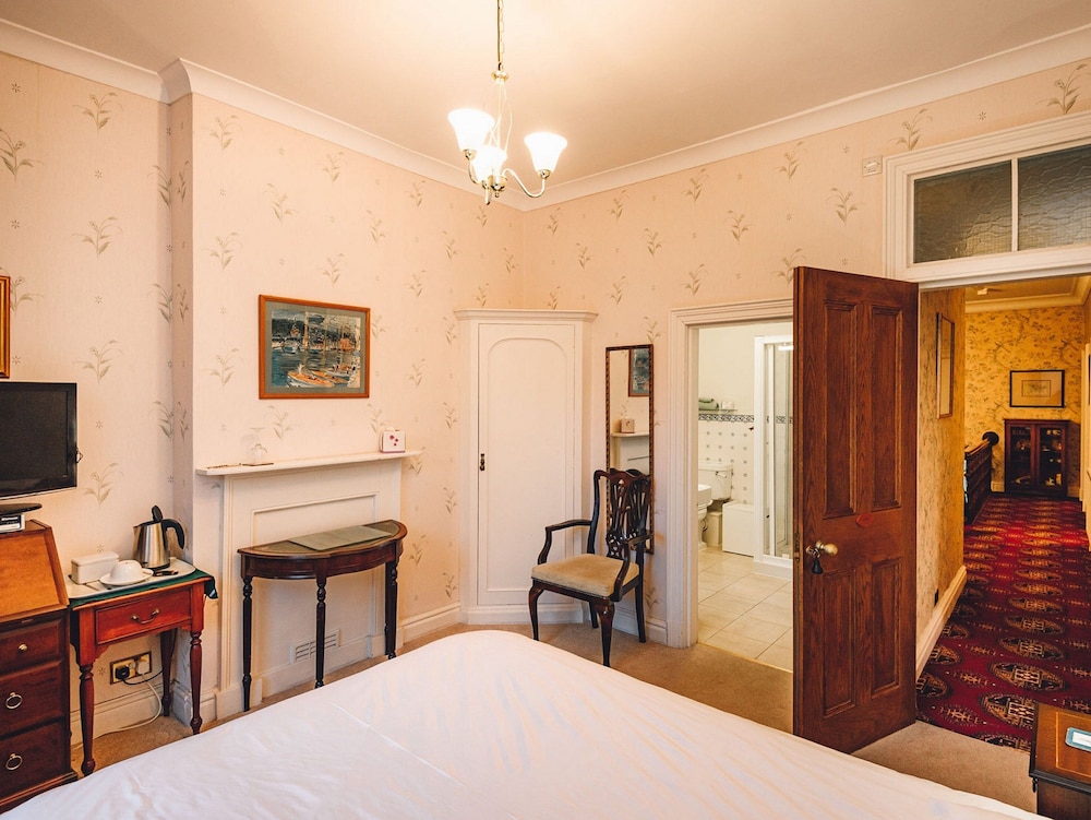 Standard Double Room, 1 King Bed photo 2