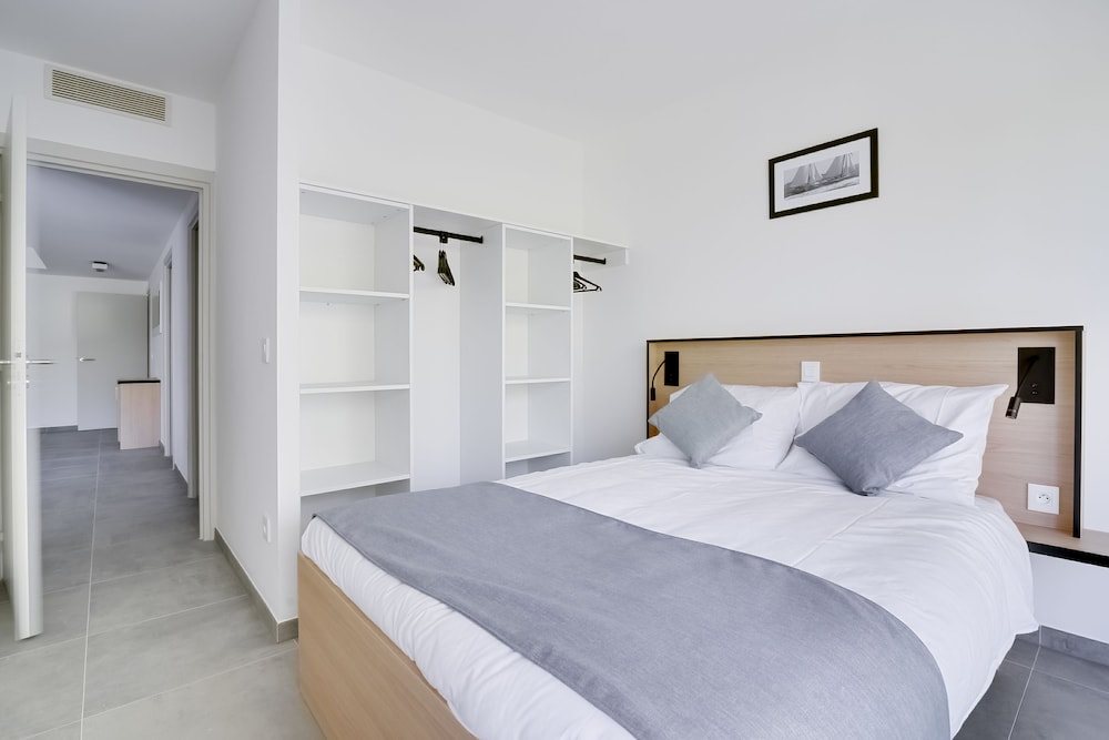 Royal Apartment, Multiple Beds, Non Smoking photo 1
