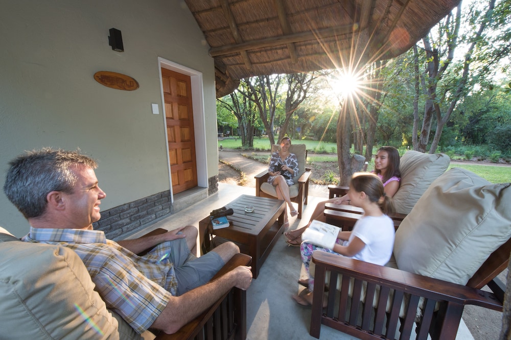 Family Room (Rondavel) - Photo 9