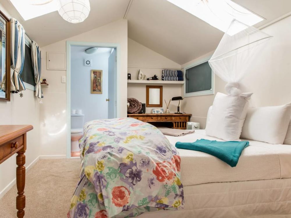 Treetops Bungalow photo 1