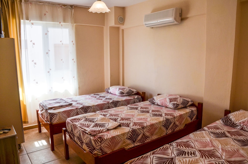 Standard Quadruple Room photo 1