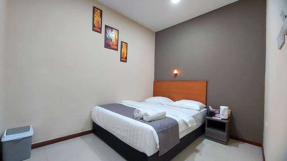 Basic Double Room