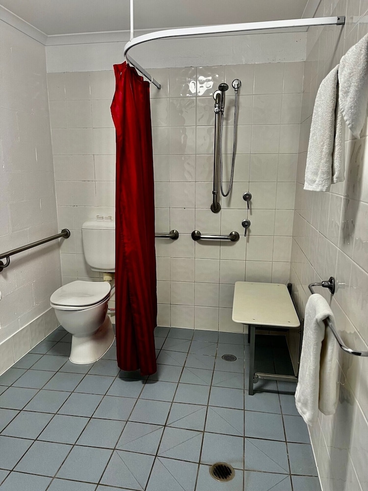 Disabled Room photo 2