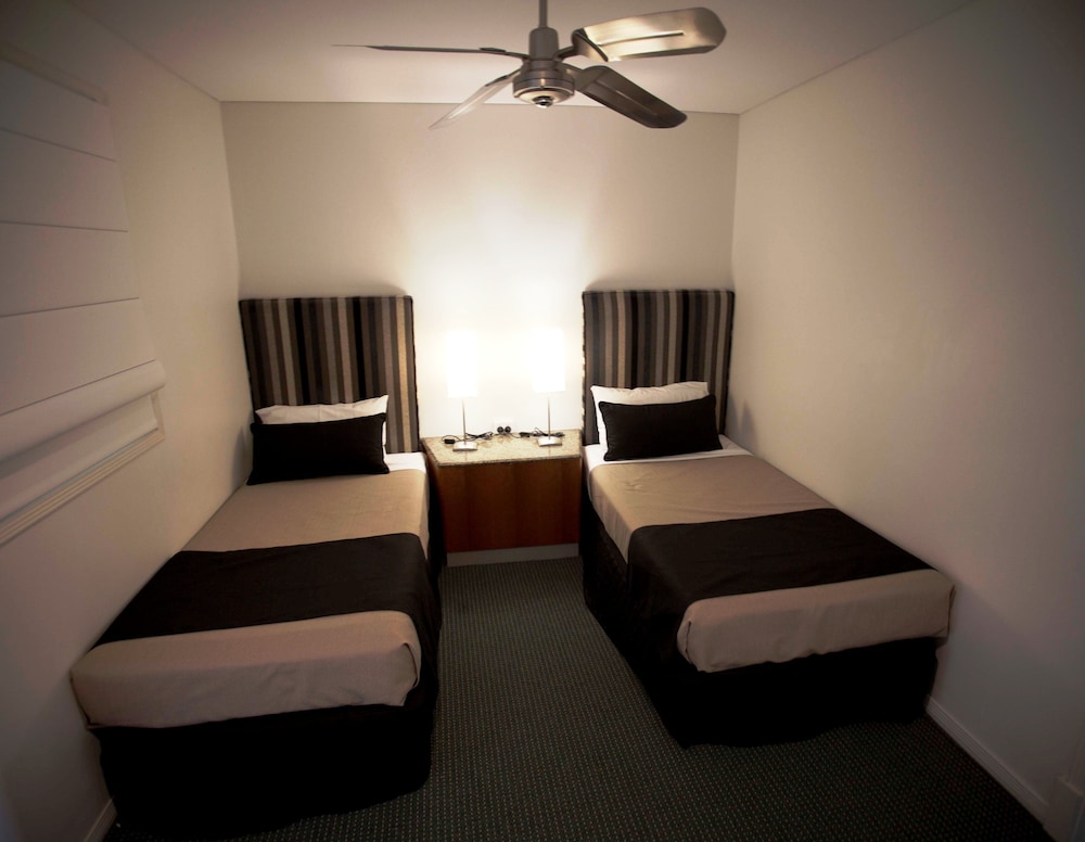 Apartment, 2 Bedrooms - Photo 3