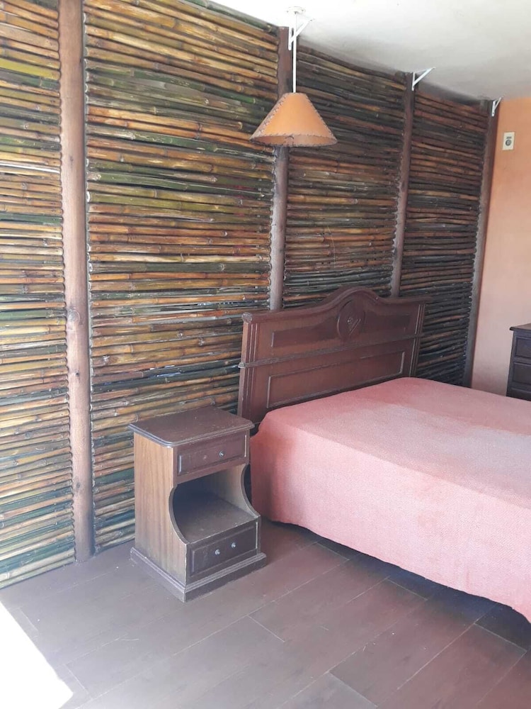 Standard Double Room, 1 Bedroom, Shared Bathroom photo 1