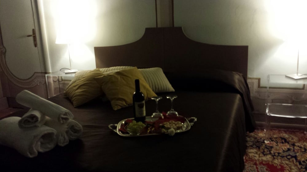 Deluxe Double or Twin Room photo 3
