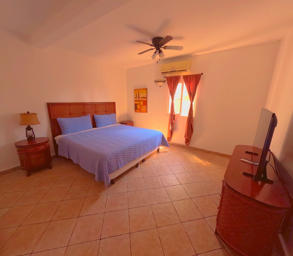 Superior Suite, 2 Bedrooms, 3rd Floor, No Elevator photo 2