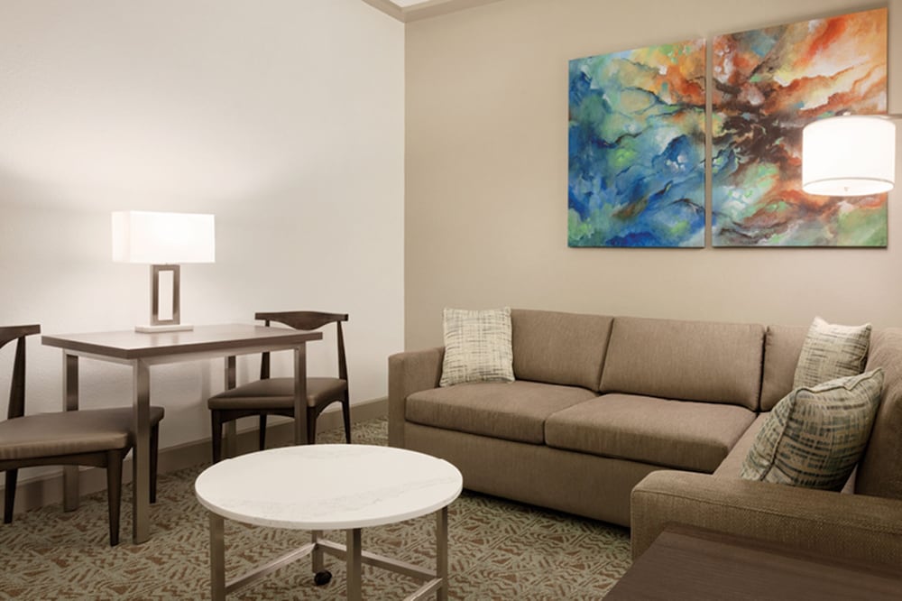 Suite, Multiple Beds (Queen Suite)