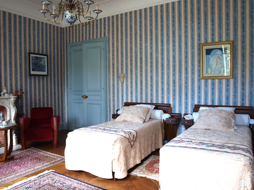 Deluxe Double Room, Private Bathroom photo 1