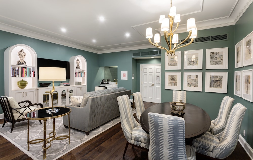 Suite (Director Penthouse) photo 2