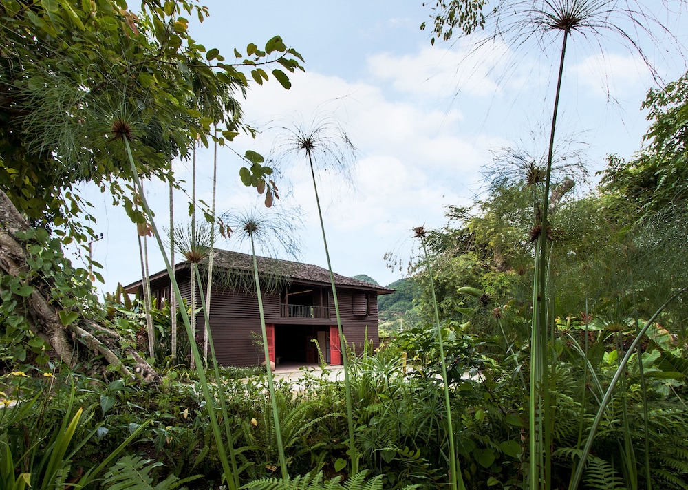Barn House photo 2