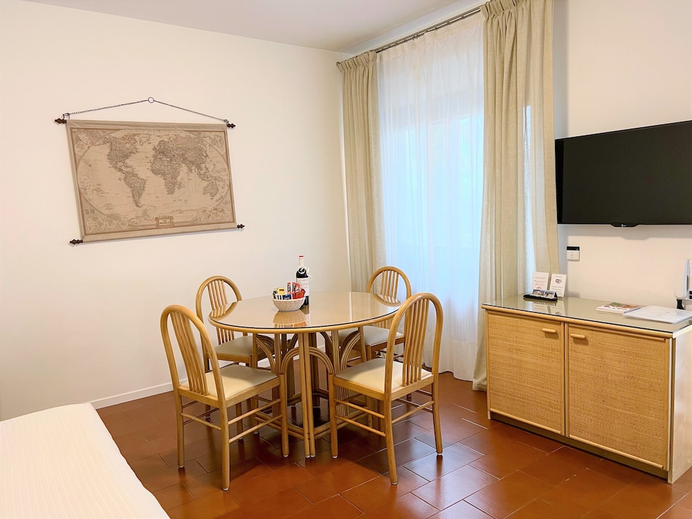 Apartment, 2 Bedrooms, Garden Area