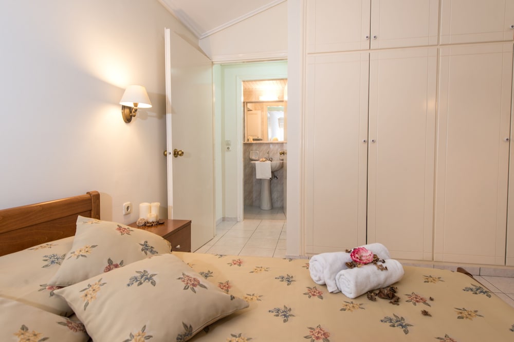 Family Quadruple Room photo 3