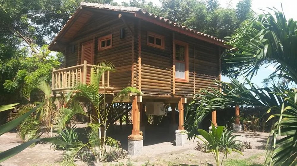 Lake Front Cabin