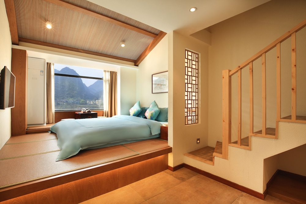 Family Triple Room, Multiple Beds, Non Smoking, Hill View