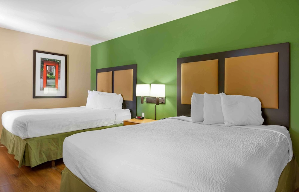 Deluxe Studio, Multiple Beds, Non Smoking - Photo 1