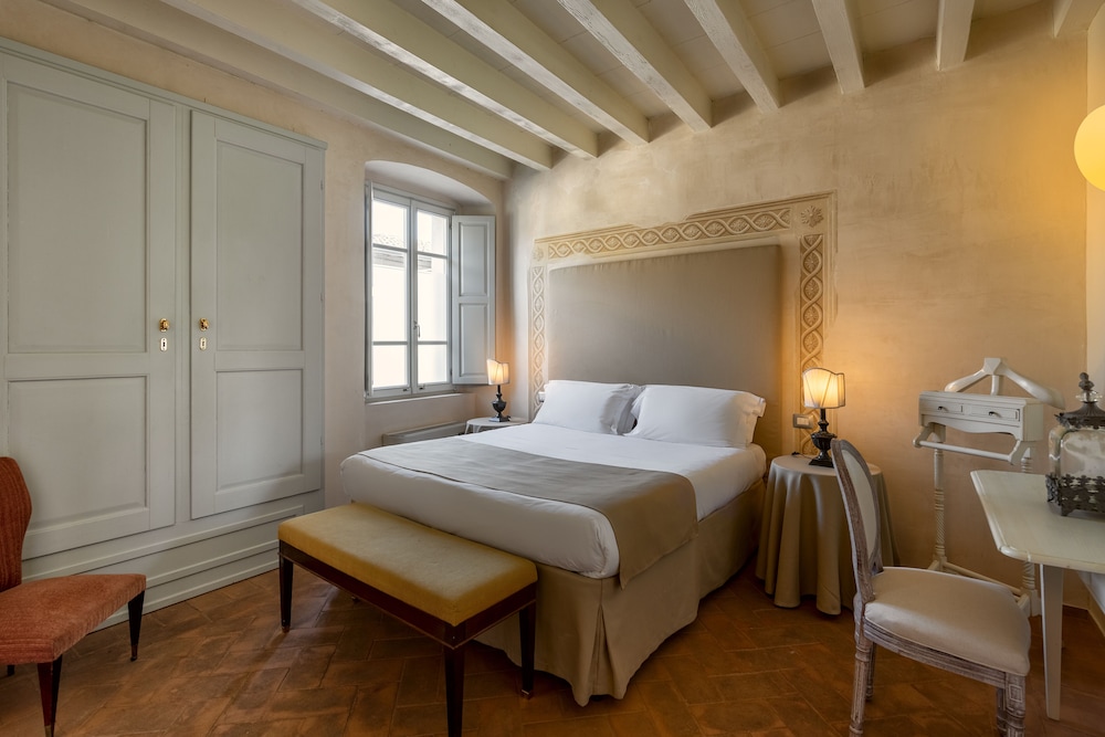 Classic Double Room - Photo 5