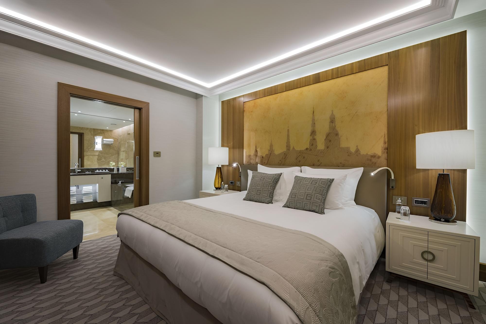 Junior Suite, Courtyard View - Photo 3