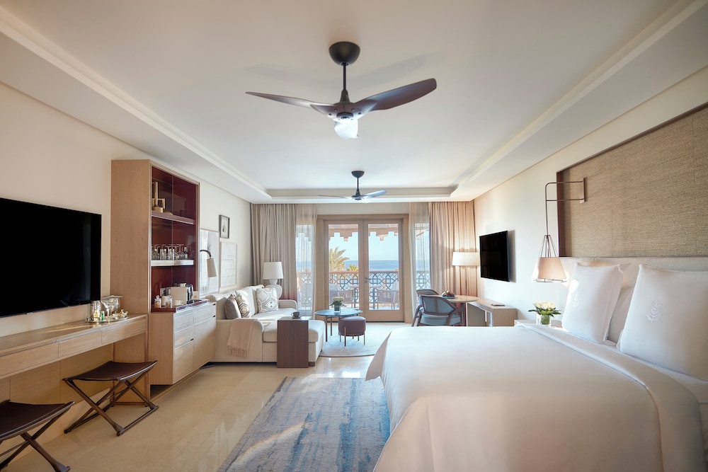 Premier Room, 2 Twin Beds, Sea View - Photo 1