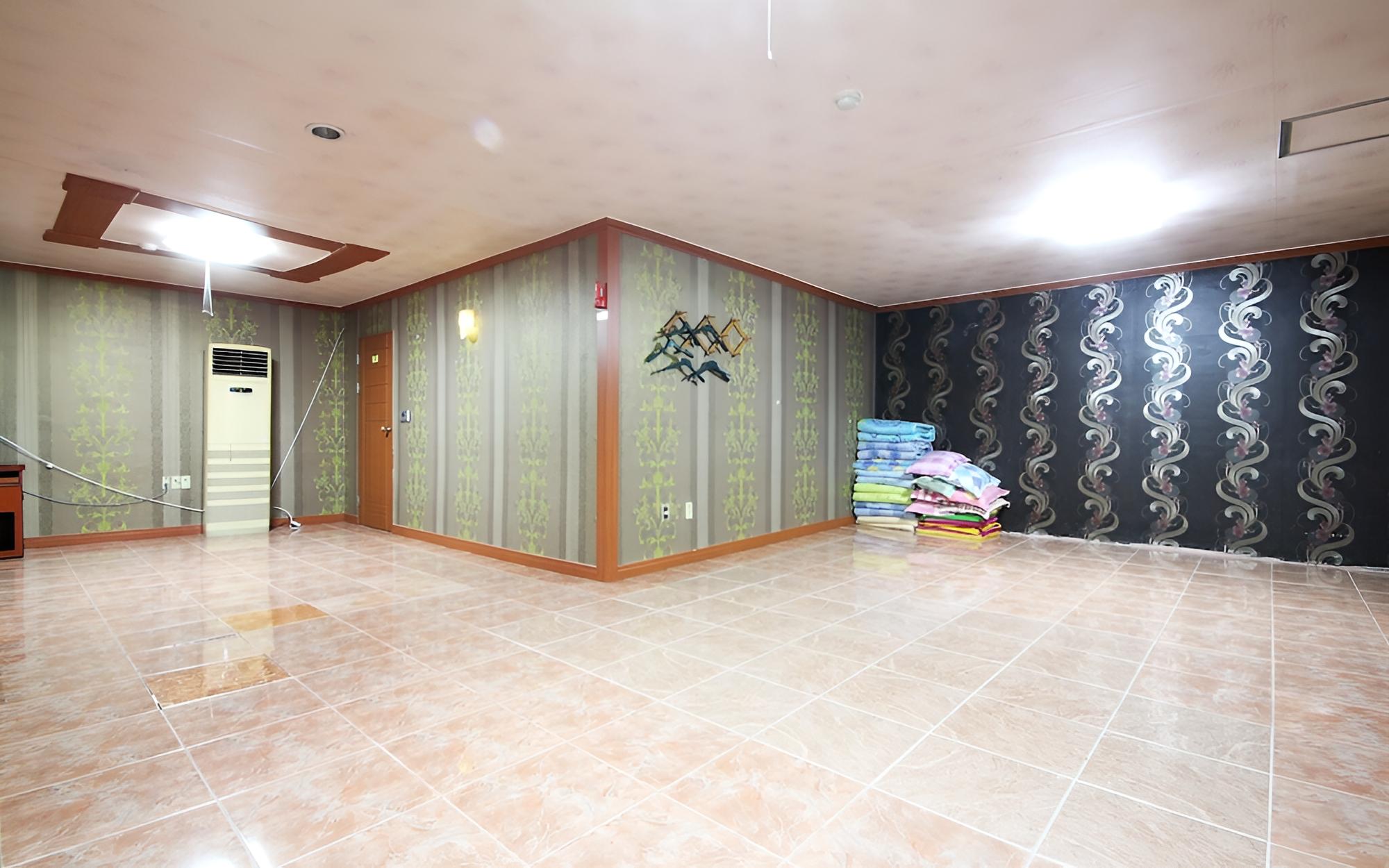 Room (Ondol (group)) photo 3