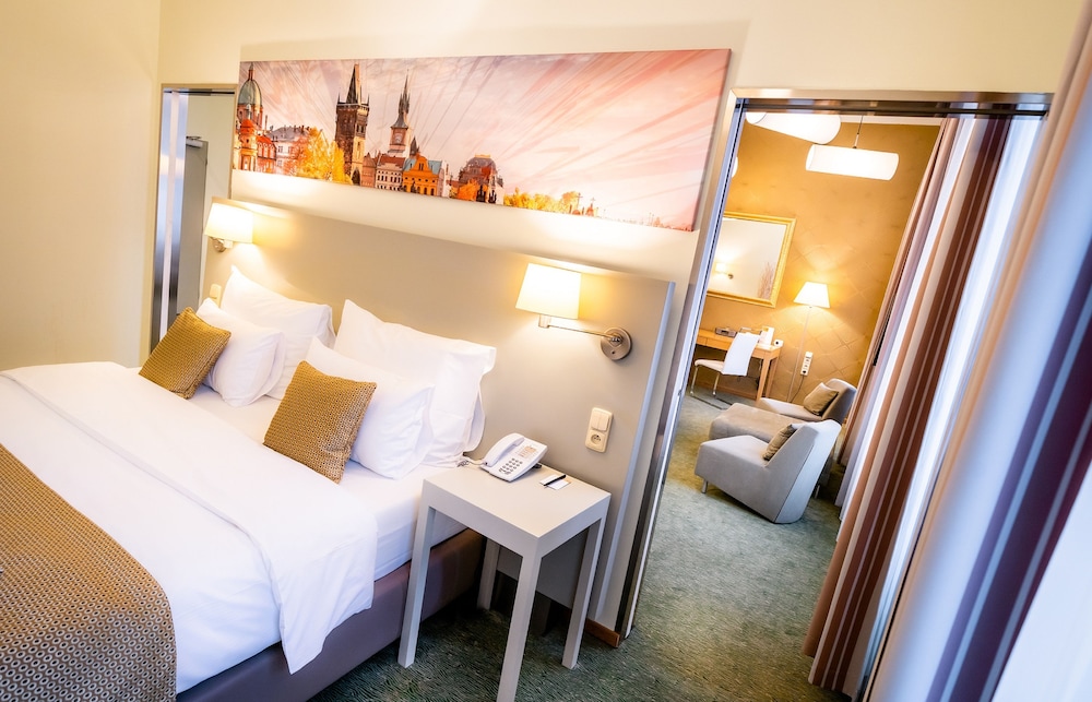 Deluxe Suite, 1 King Bed