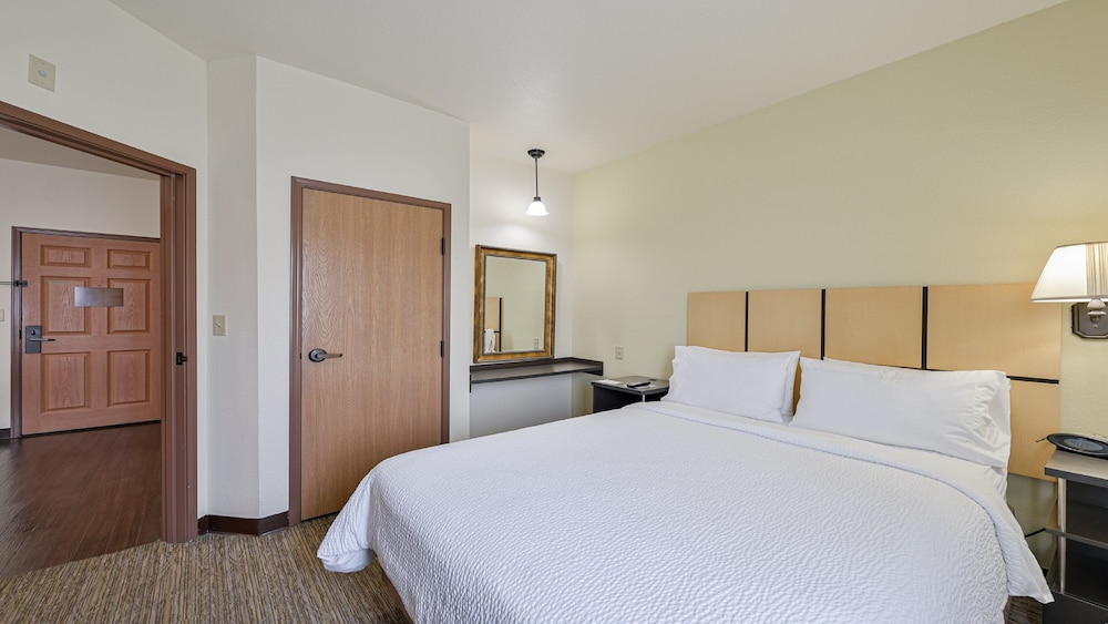 Suite, 1 Bedroom (1 Queen) photo 1