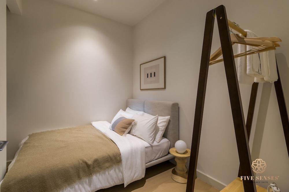 Premium Two Bedroom photo 2