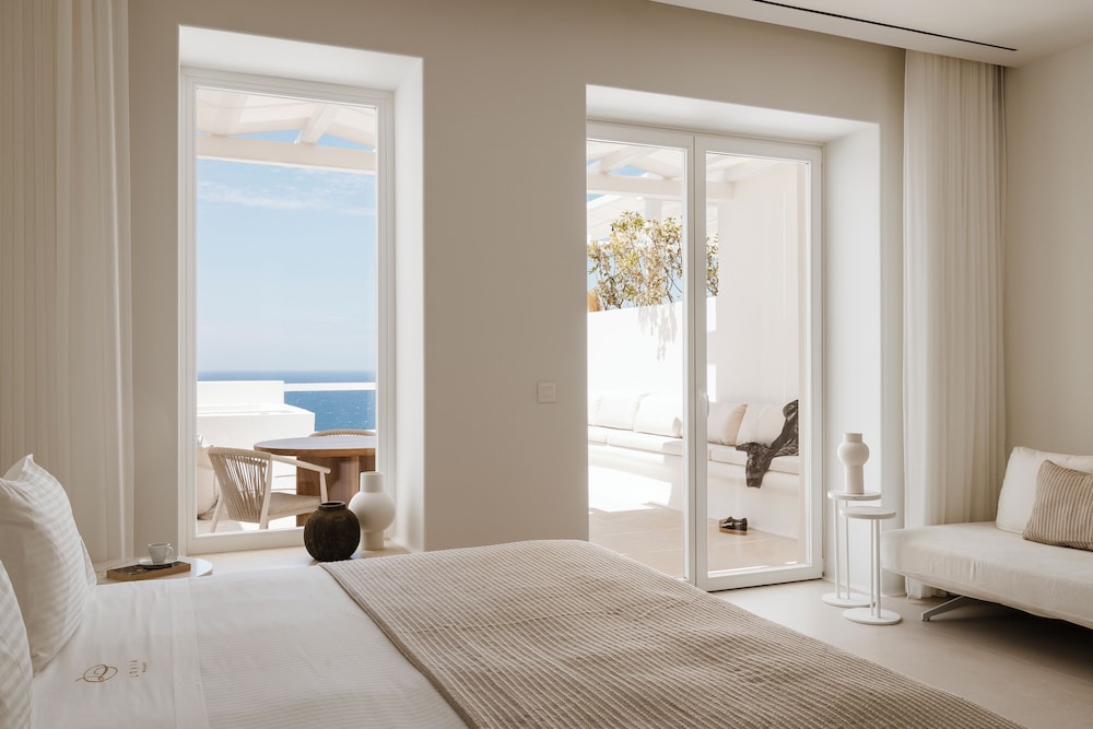 Signature Suite, Jetted Tub, Sea View - Photo 30
