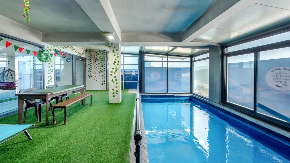Basic Room, 1 Bedroom (B102 Pool Villa)